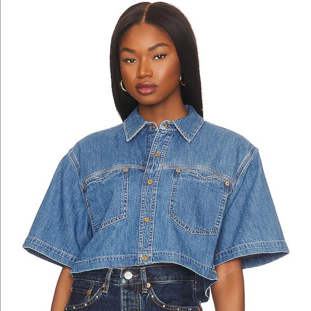 Brand new from Revolve Re/done Oversized Crop Shirt in Stoned Ciel. Size XS